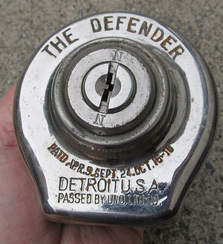 defender coil box lock 1.jpg