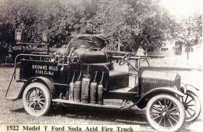 1922 Model T Soda Acid Fire Truck.jpg