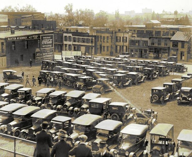 1923 parking lot.jpg