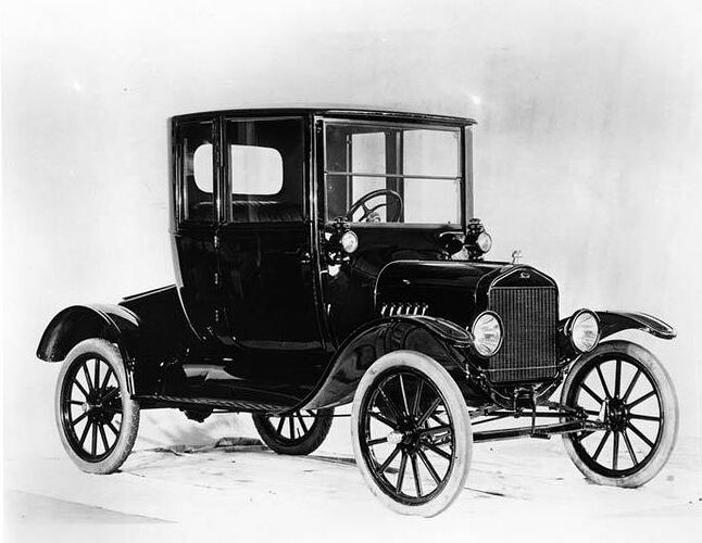 1917 Ford Model T Coupe Factory Photo.jpg