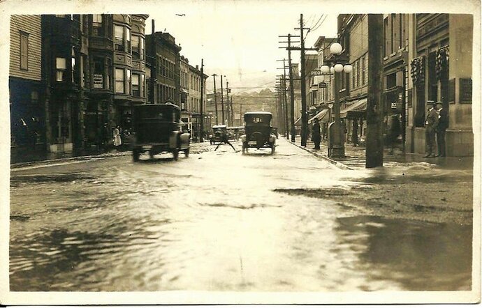 1920's City Sreet Scene.JPG