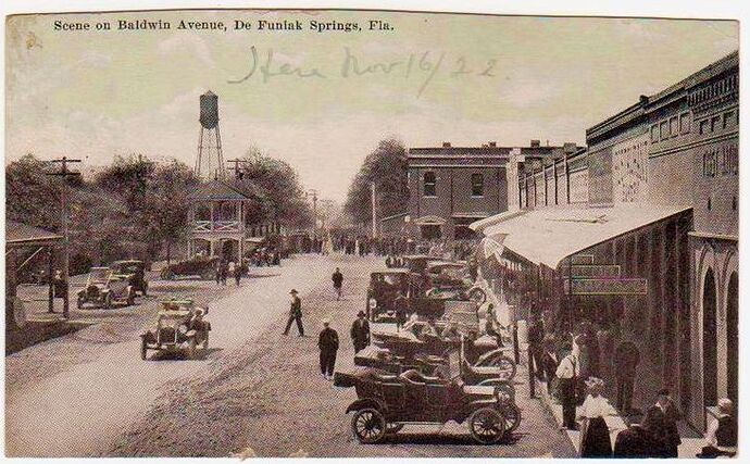 1922 DeFuniak Springs, Florida Baldwin Ave.jpg
