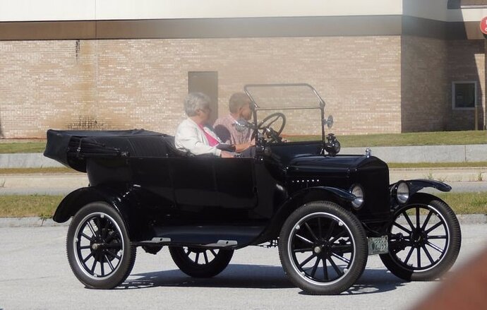 44. Steve & Debbie Sanborn on Burdick’s Chocolate & Walpole Creamery Tour.jpg