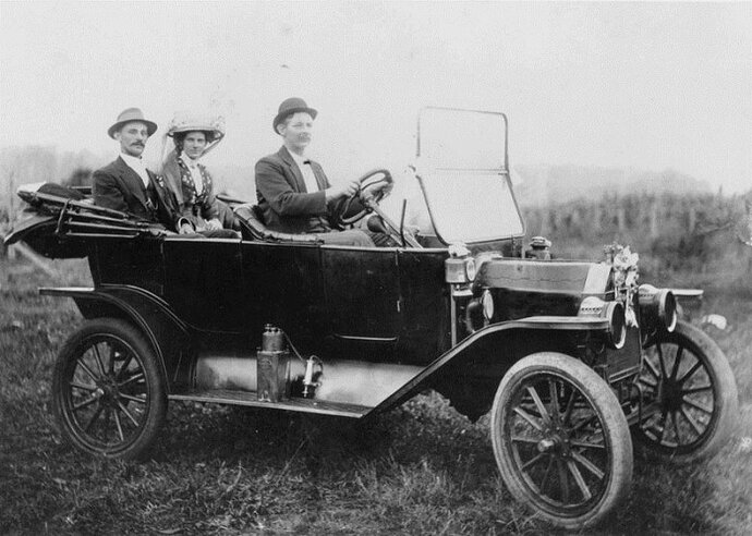 1914 CANADIAN RHD TOURING.jpg