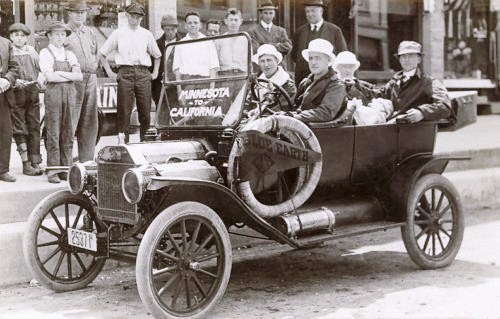 1911-Touring-Car.jpg