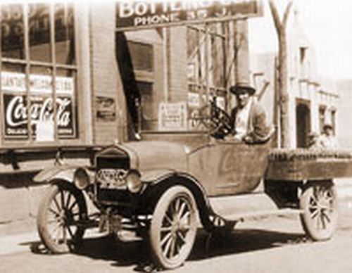 1925-Joe-Black-&-Model-T-Delivery-trucks-2nd-Plant.jpg