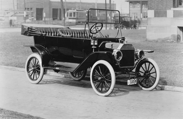1914 NEW CAR - AT FACTORY.jpg